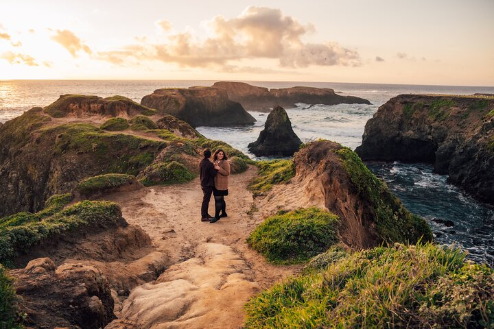 Private Professional Vacation Photoshoot in Mendocino  - Photo 1 of 25